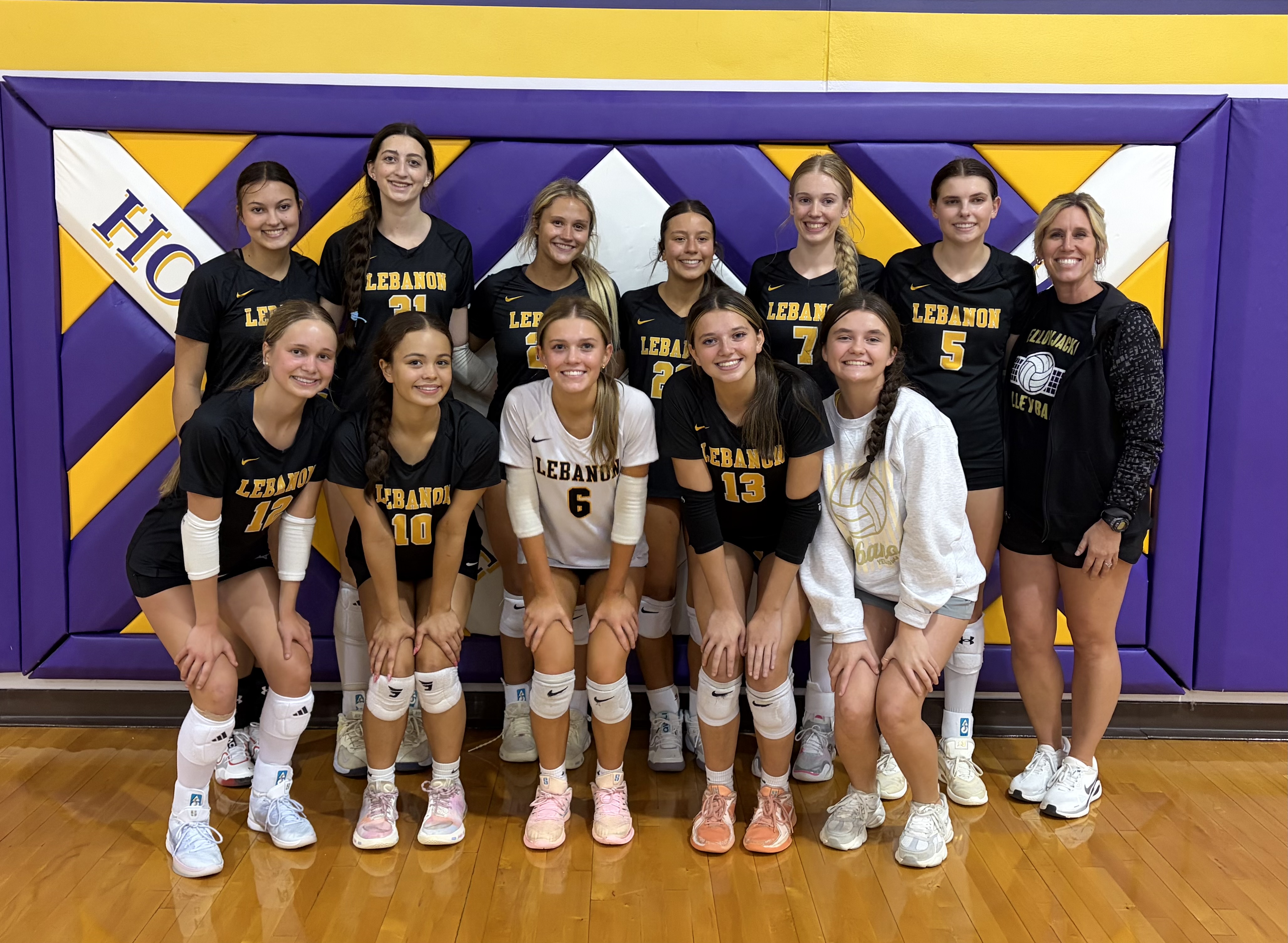 Lebanon Volleyball Battles to Third-Place Finish at Lake Volleyfest