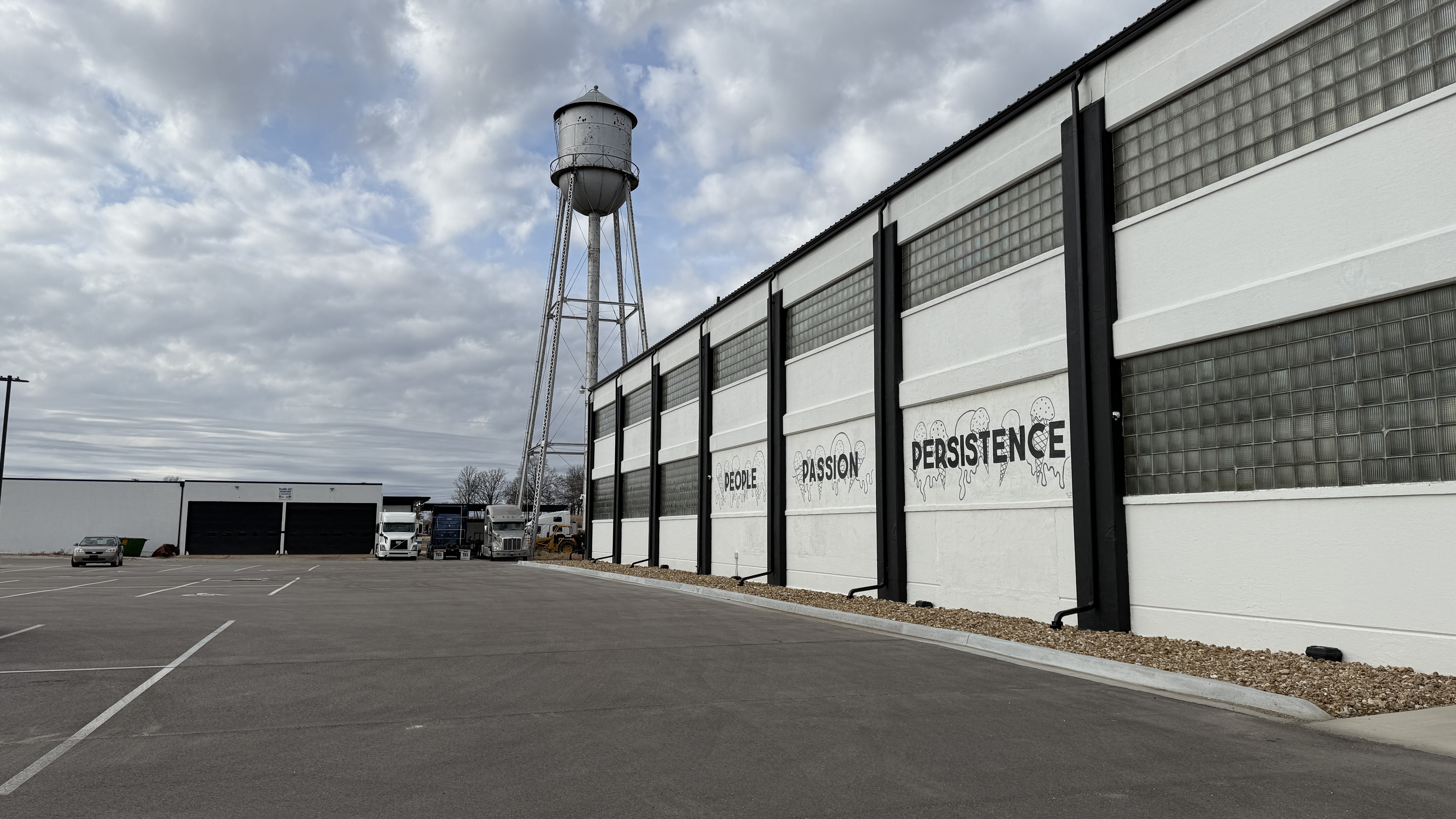 Former Ice Cream Factory employees describe missing pay, depleted savings and weeks of uncertainty — Lebanon Now