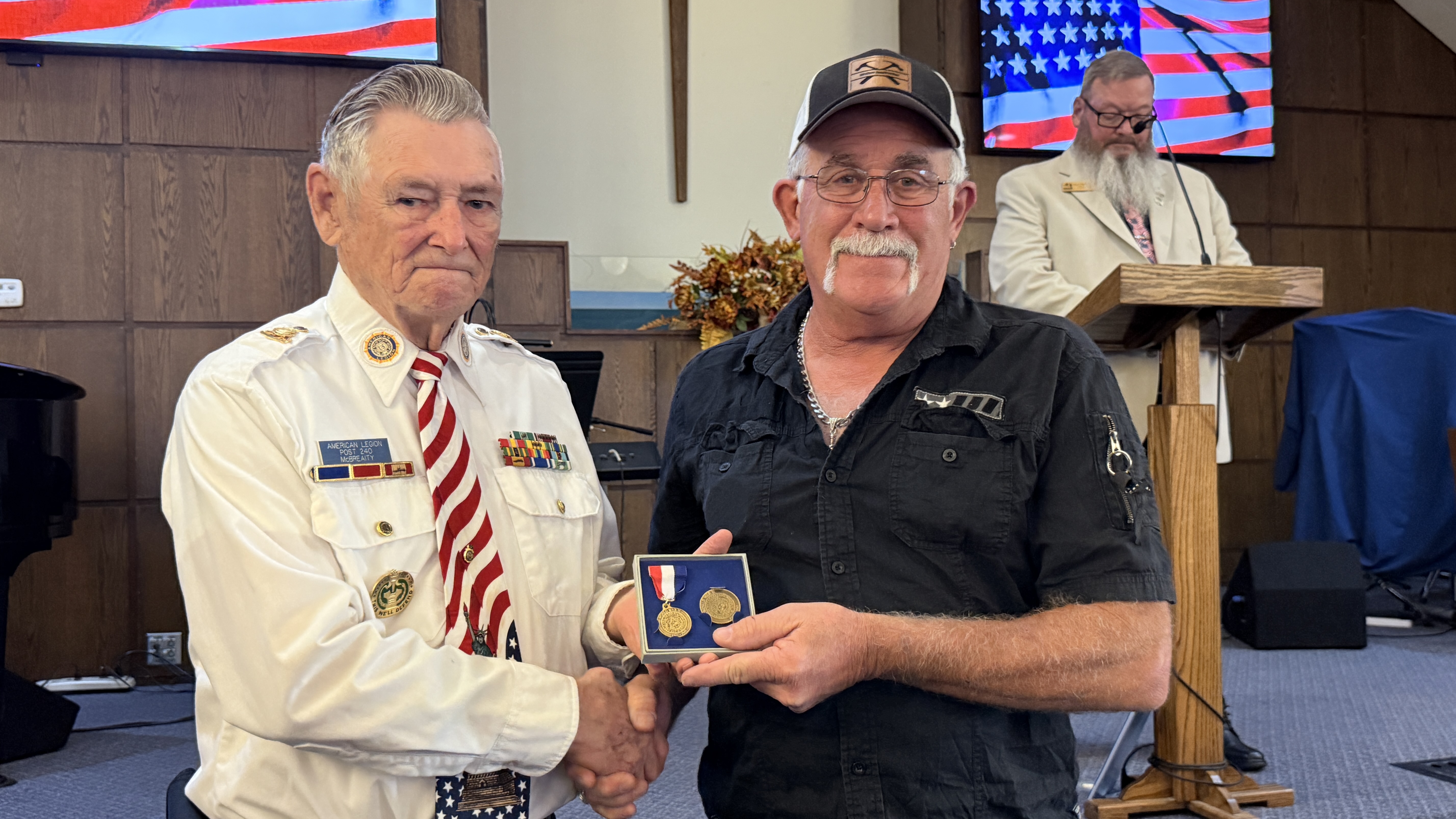 Nearly 70 Missouri Veterans and Families Honored During War Medallions Ceremony in Richland — Lebanon Now